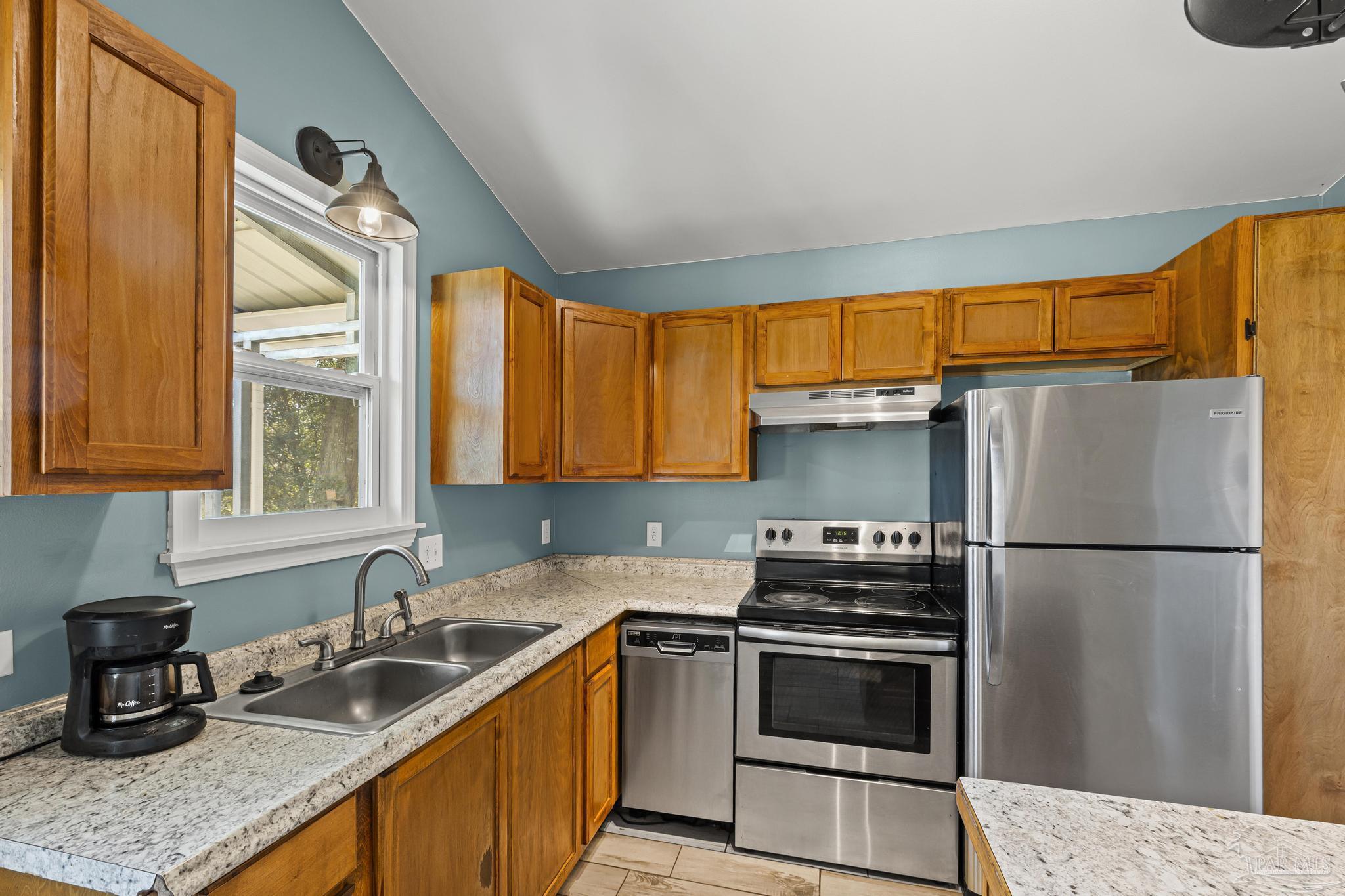 6733 Oakcliff Road Pensacola, FL 32526 - Photo 20 of 27