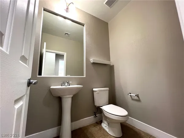$2,600 | 12037 Contorno Vista Court, Las Vegas, NV 89138