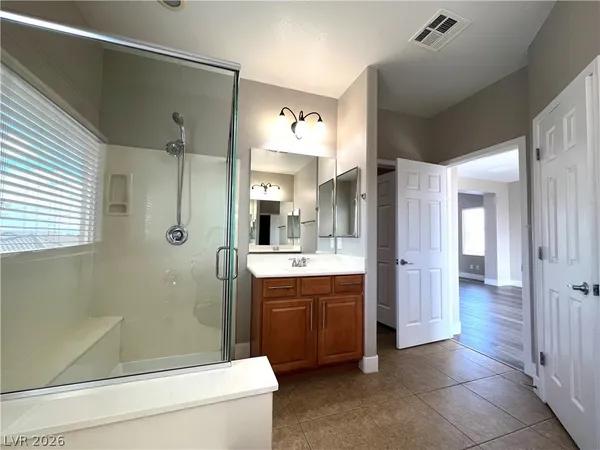 $2,650 | 12037 Contorno Vista Court, Las Vegas, NV 89138