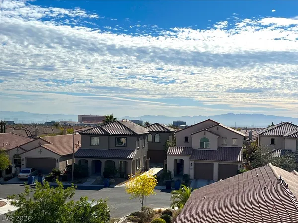$2,600 | 12037 Contorno Vista Court, Las Vegas, NV 89138