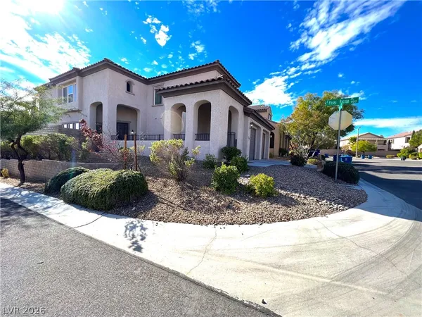 $2,600 | 12037 Contorno Vista Court, Las Vegas, NV 89138