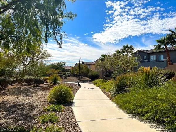 $2,600 | 12037 Contorno Vista Court, Las Vegas, NV 89138