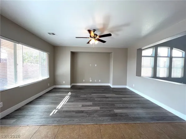 $2,600 | 12037 Contorno Vista Court, Las Vegas, NV 89138