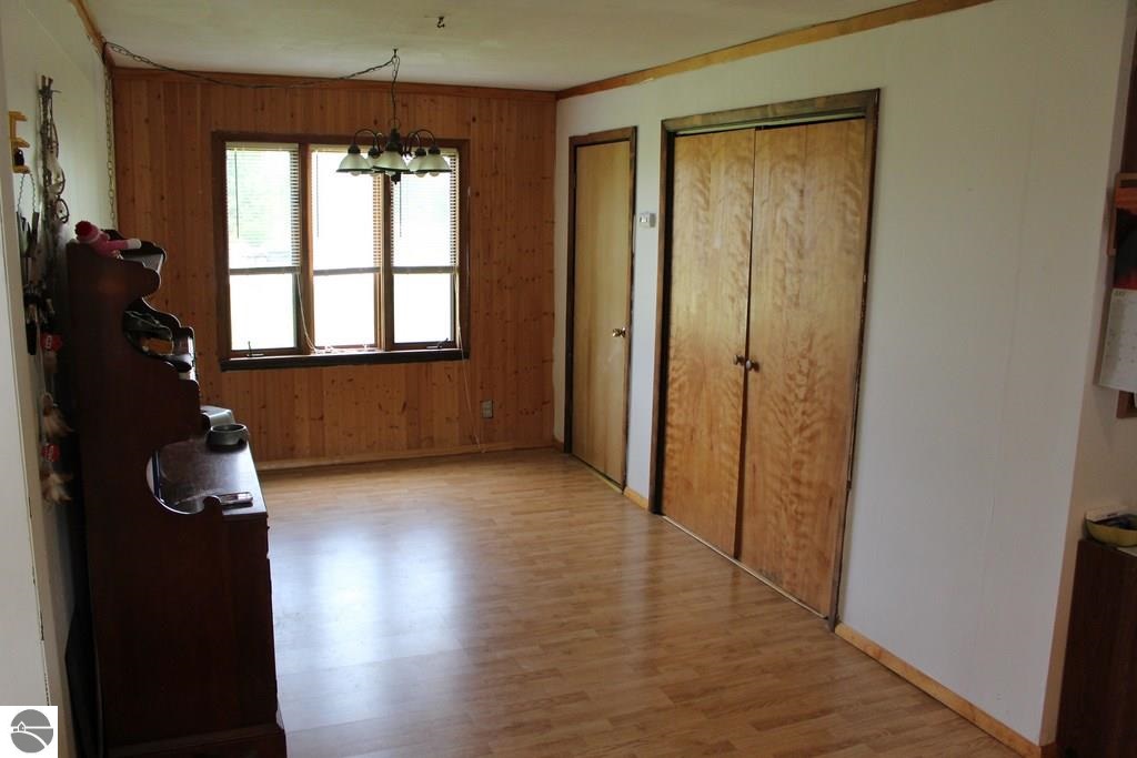 176 South Lincoln Road Mount Pleasant, MI 48858 - Photo 9 of 19 1743717-8.JPG