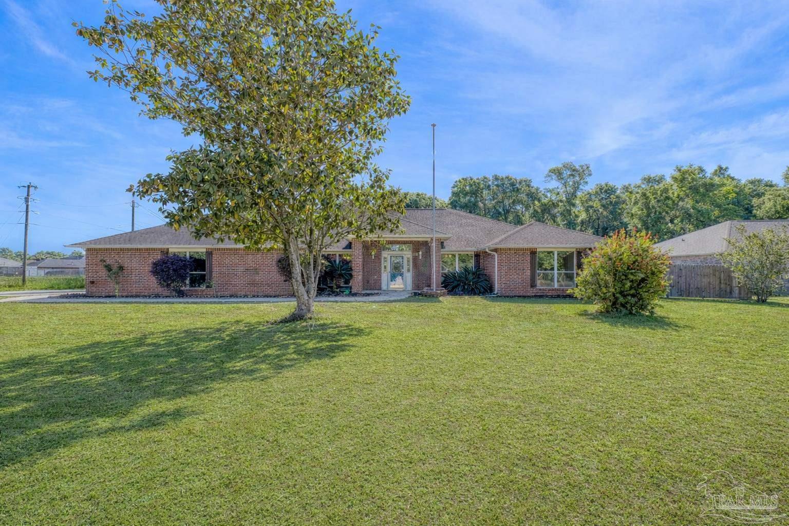 5092 East Spencer Field Road Pace, FL 32571 - Photo 1 of 55