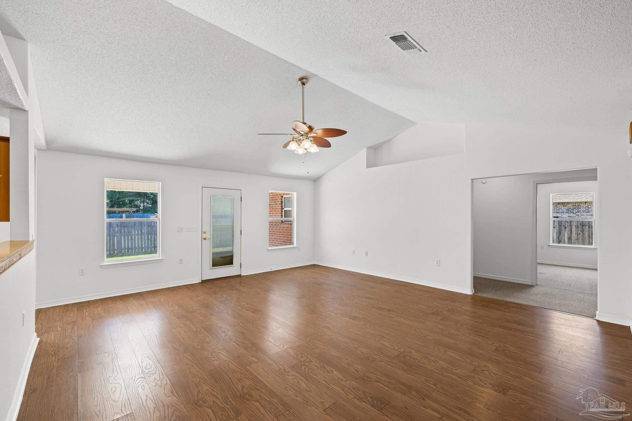 5092 East Spencer Field Road Pace, FL 32571 - Photo 15 of 55