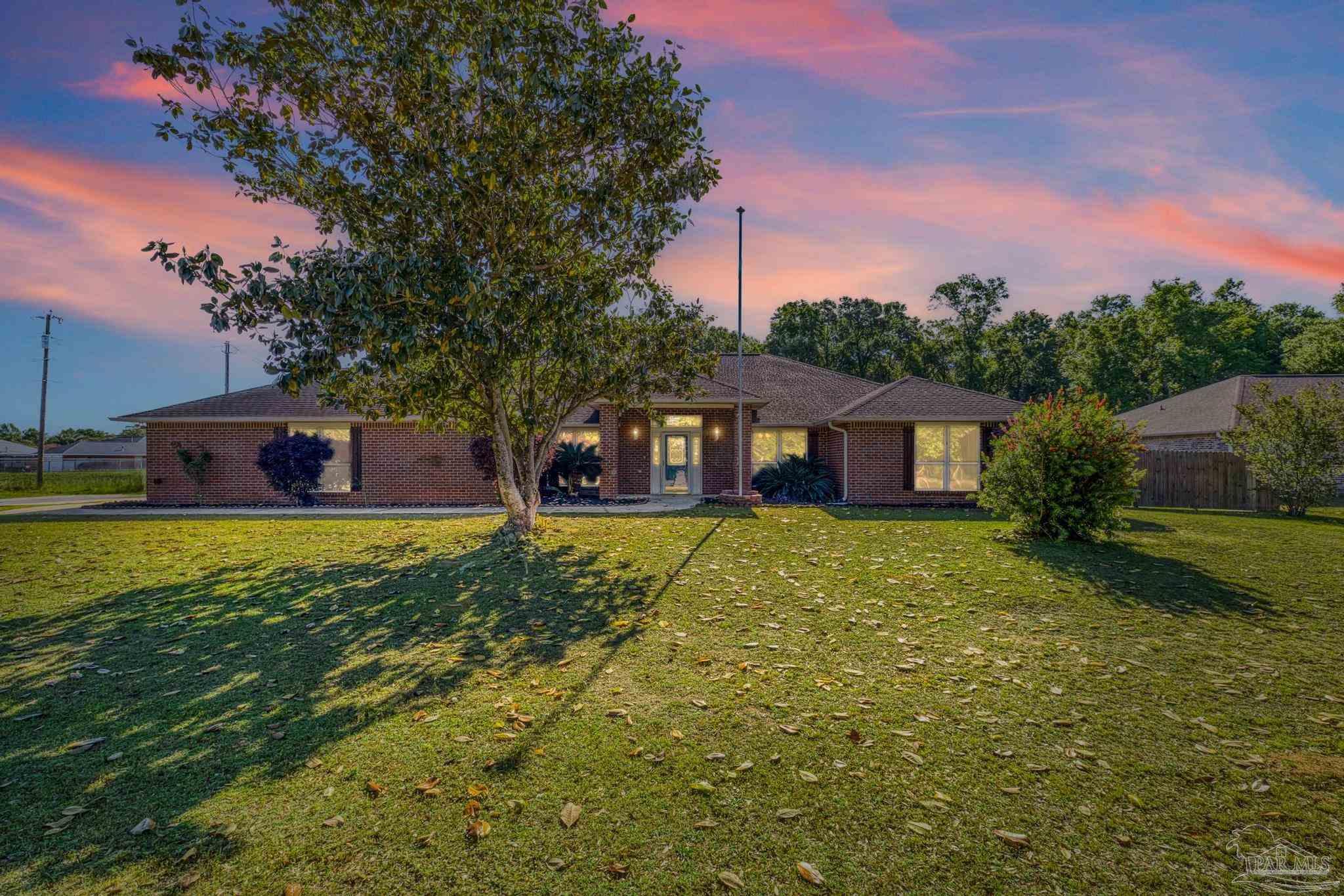 5092 East Spencer Field Road Pace, FL 32571 - Photo 4 of 55
