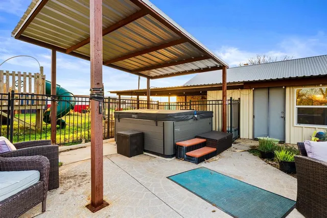 $899,900 | 2700 Auction Barn Road, Belton, TX 76513