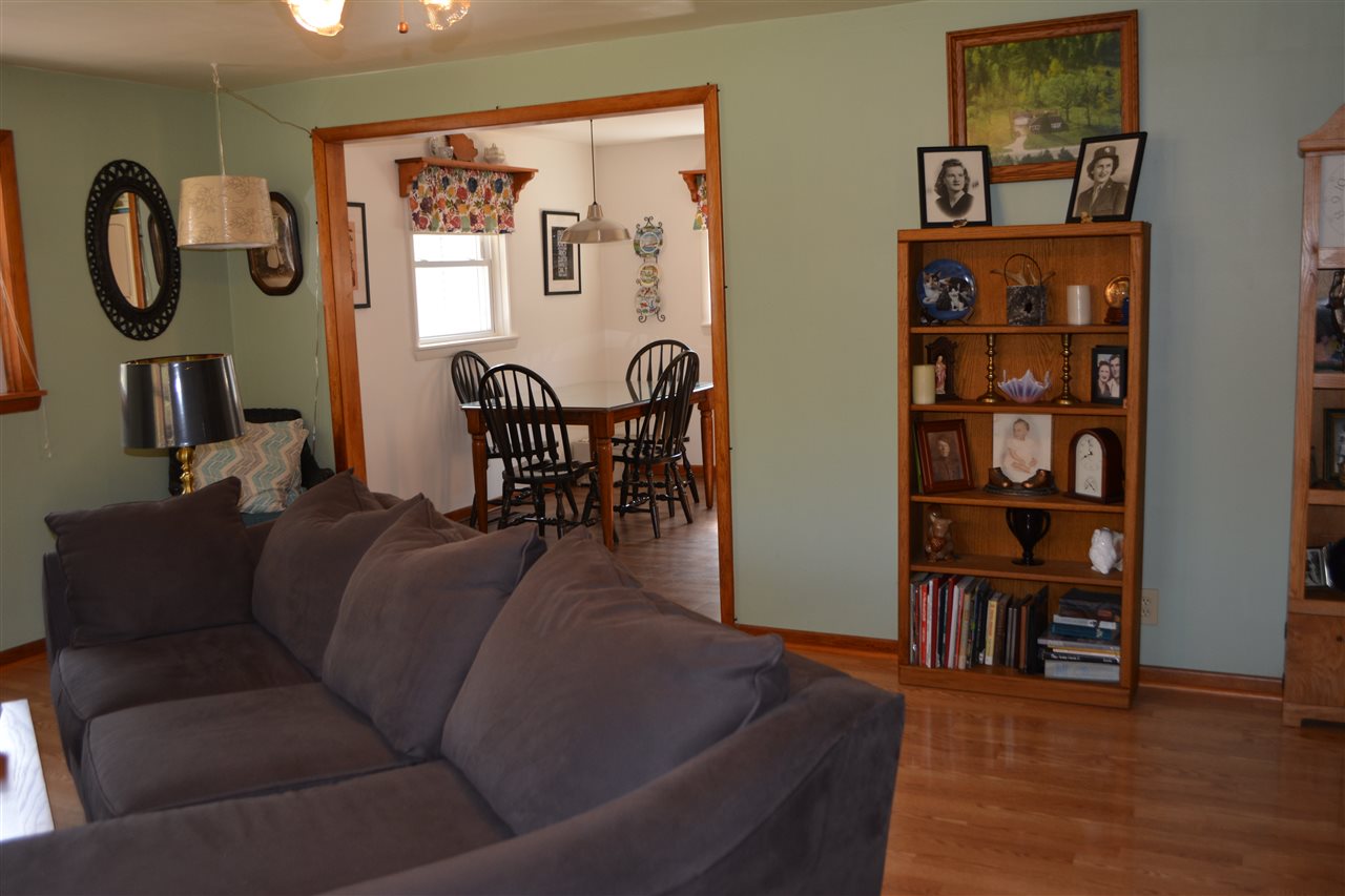 10476 East Pickard Road Mount Pleasant, MI 48858 - Photo 4 of 25 1854405-3.JPG