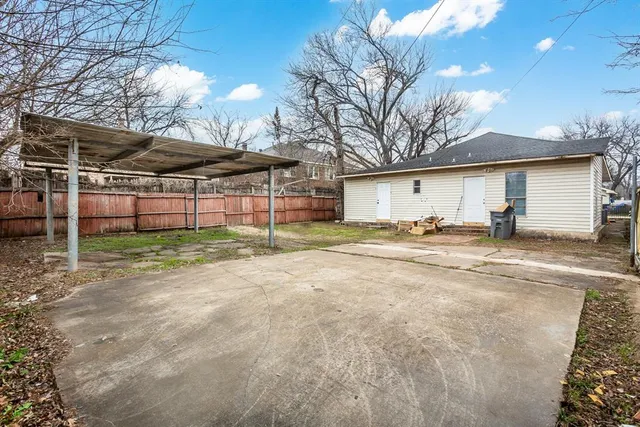 $1,700 | 111 South Henderson Avenue, Dallas, TX 75214