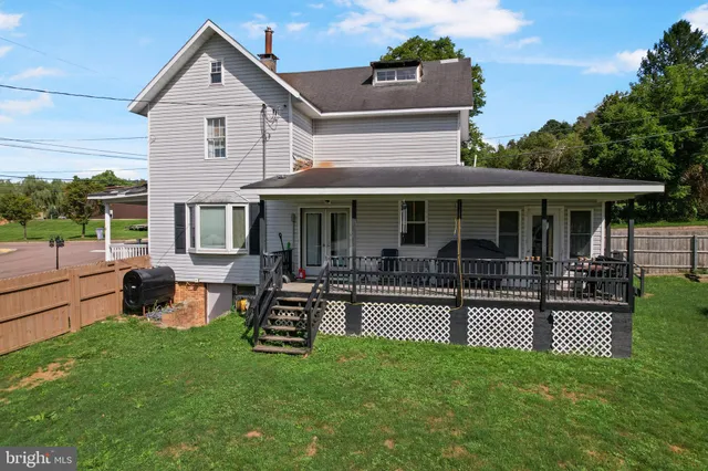 $240,000 | 419 Oak Street, Friendsville, MD 21531