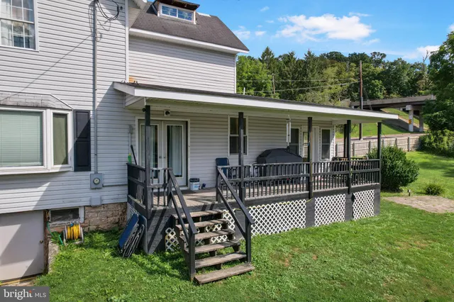 $240,000 | 419 Oak Street, Friendsville, MD 21531