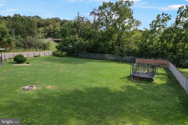 $240,000 | 419 Oak Street, Friendsville, MD 21531