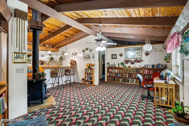 a room with lots of tables and chairs