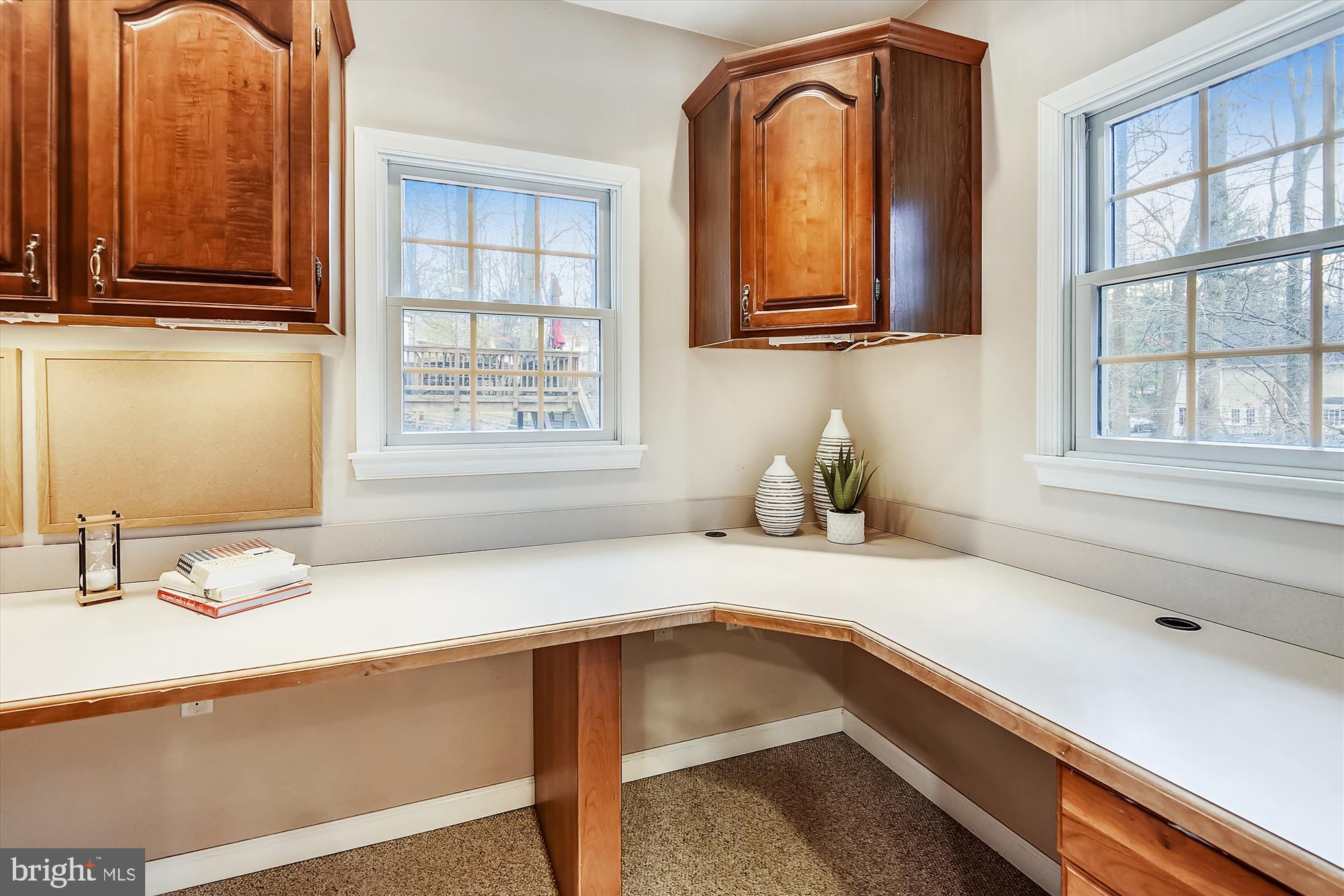 11874 Fawn Ridge Lane Reston, VA 20194 - Photo 24 of 75 Office nook off the laundry room