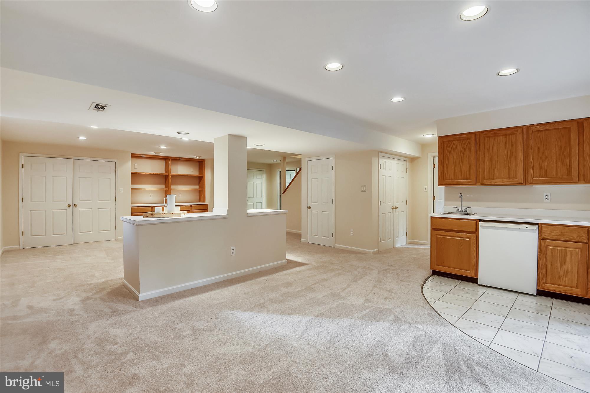 11874 Fawn Ridge Lane Reston, VA 20194 - Photo 48 of 75 Walkout Lower Level with Wet Bar -