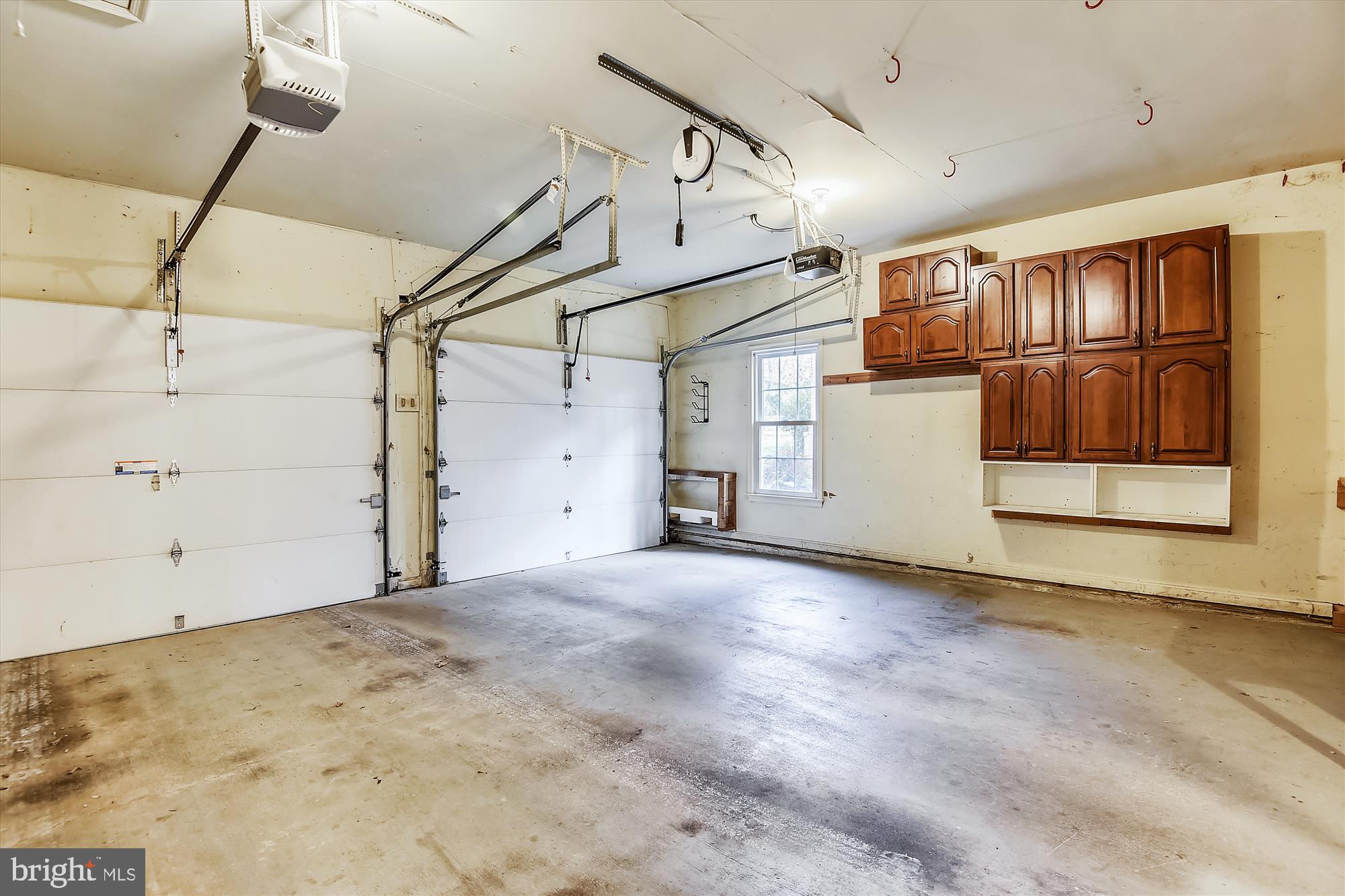 11874 Fawn Ridge Lane Reston, VA 20194 - Photo 58 of 75 Garage