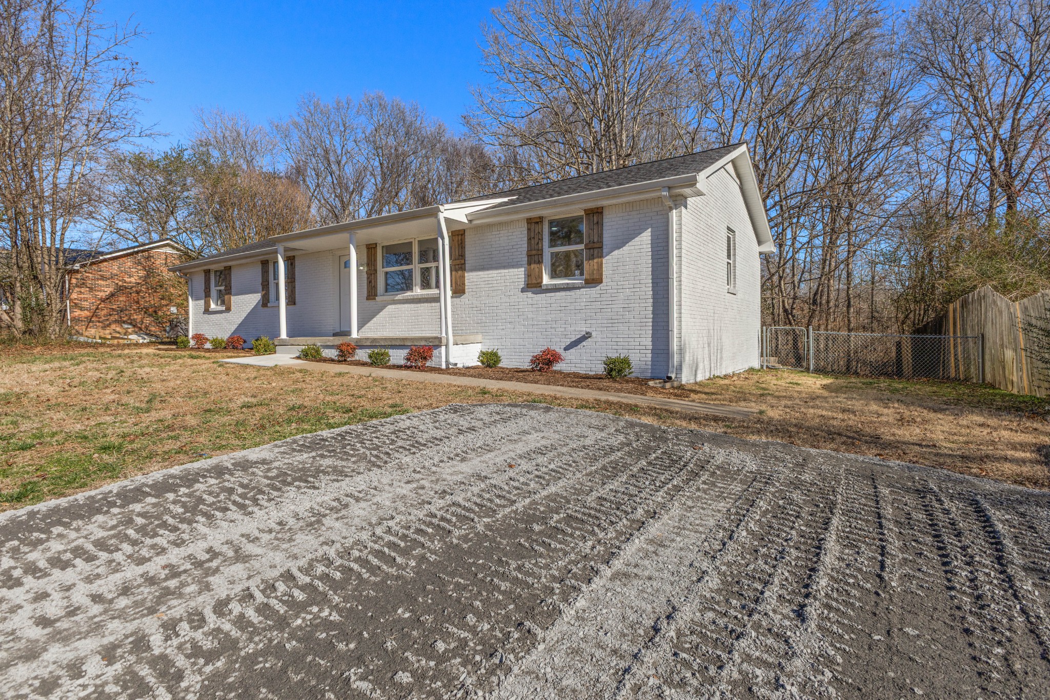1029 Granada Road Ashland City, TN 37015 - Photo 15 of 34 a view of a yard with a house
