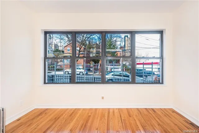 $1,599,900 | 204 West 260th Street | North Riverdale