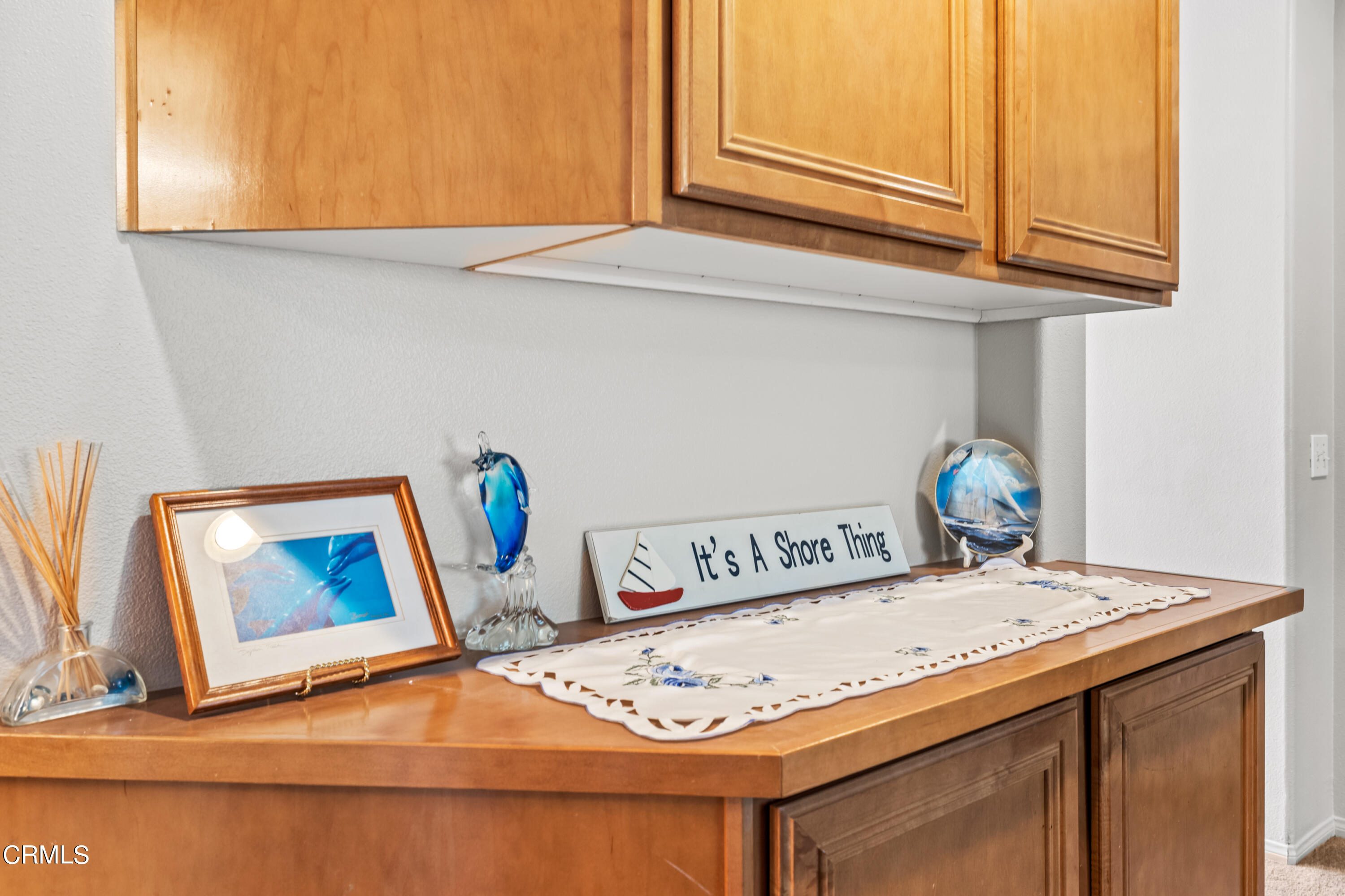 748 Navigator Way Oxnard, CA 93035 - Photo 10 of 26 Upstairs cabinetry