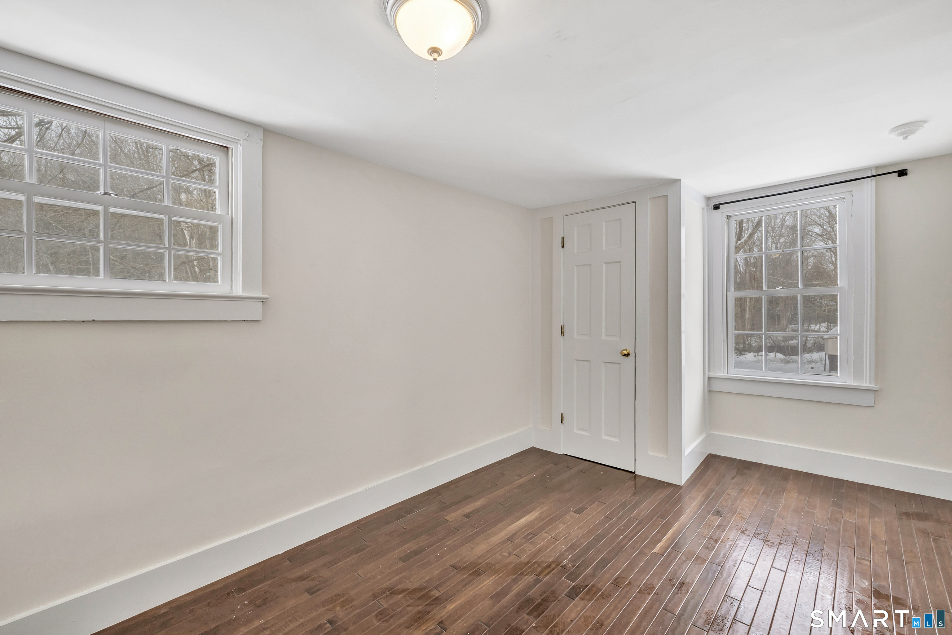 274 Lyons Plain Road Weston, CT 06883 - Photo 7 of 48