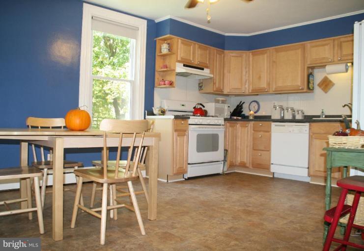 4600 Hydes Road Hydes, MD 21082 - Photo 2 of 11 Kitchen