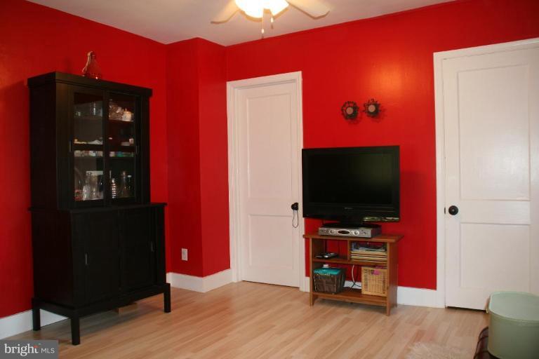 4600 Hydes Road Hydes, MD 21082 - Photo 5 of 11 Living Room #2