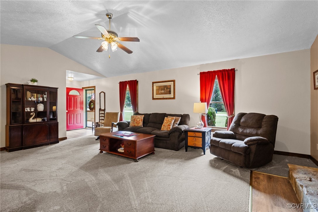 11272 Cauthorne Road Richmond, VA 23227 - Photo 10 of 32 Gallery Image 10