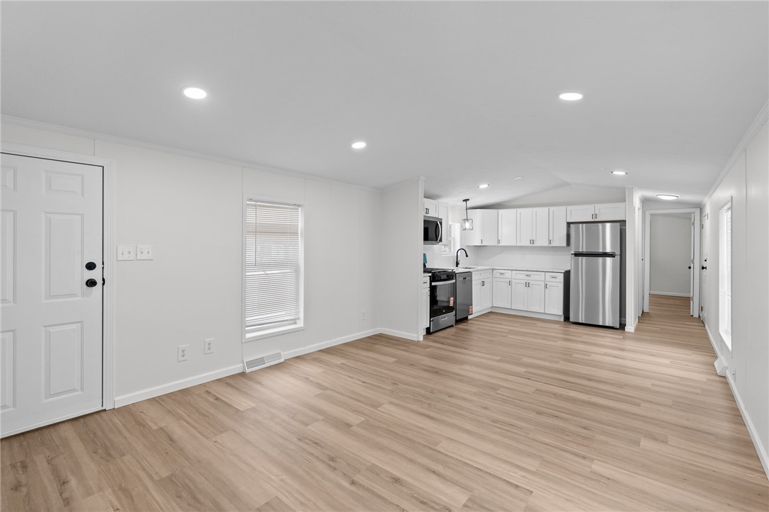 38 Torch Lane Coventry, RI 02816 - Photo 6 of 22