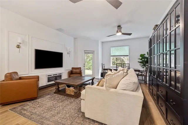 $2,550 | 10070 Trumpet Honeysuckle Way, San Antonio, FL 33576