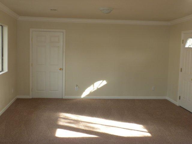 11439 Hawley Road Redding, CA 96003 - Photo 2 of 7 Living Room
