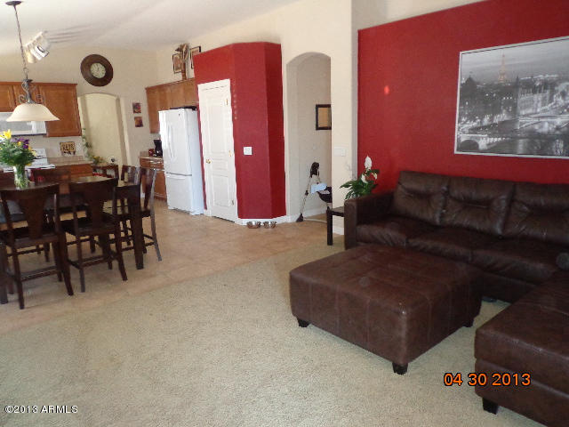 24121 Field Road Florence, AZ 85132 - Photo 3 of 15 Family
