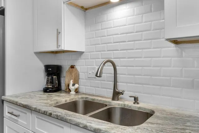 a close view of sink and tap