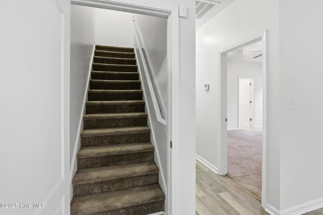 $2,400 | 124 Regatta Way, Sneads Ferry, NC 28460