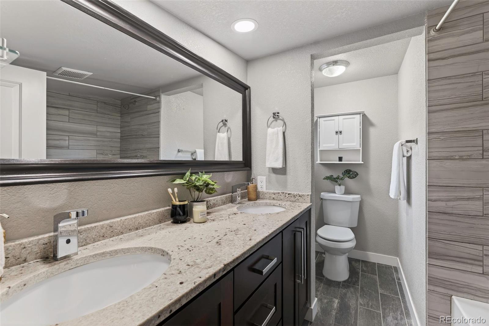 2085 Fenton Street Edgewater, CO 80214 - Photo 16 of 49