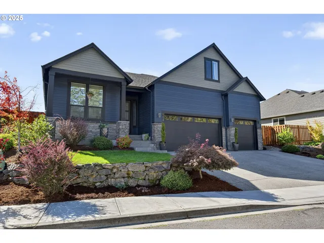 $750,000 | 108 West 16th Street, La Center, WA 98629
