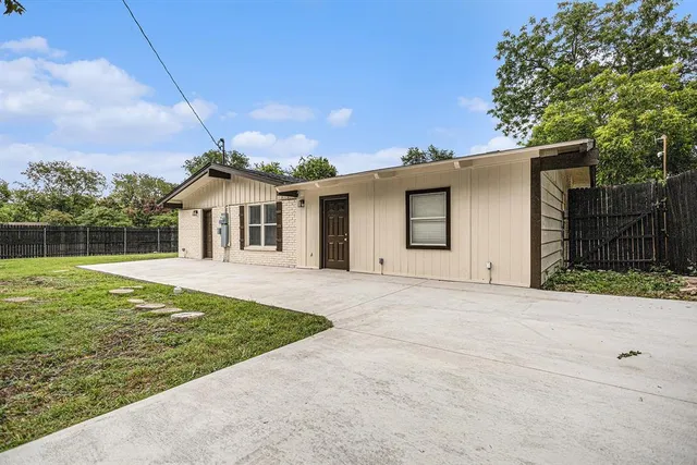 $429,500 | 736 Sherbrook Drive, Richardson, TX 75080