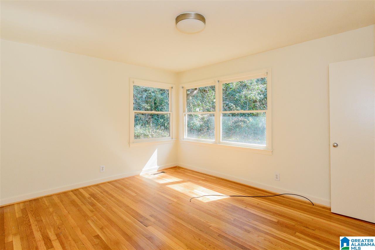1423 Overlook Road Birmingham, AL 35209 - Photo 18 of 33