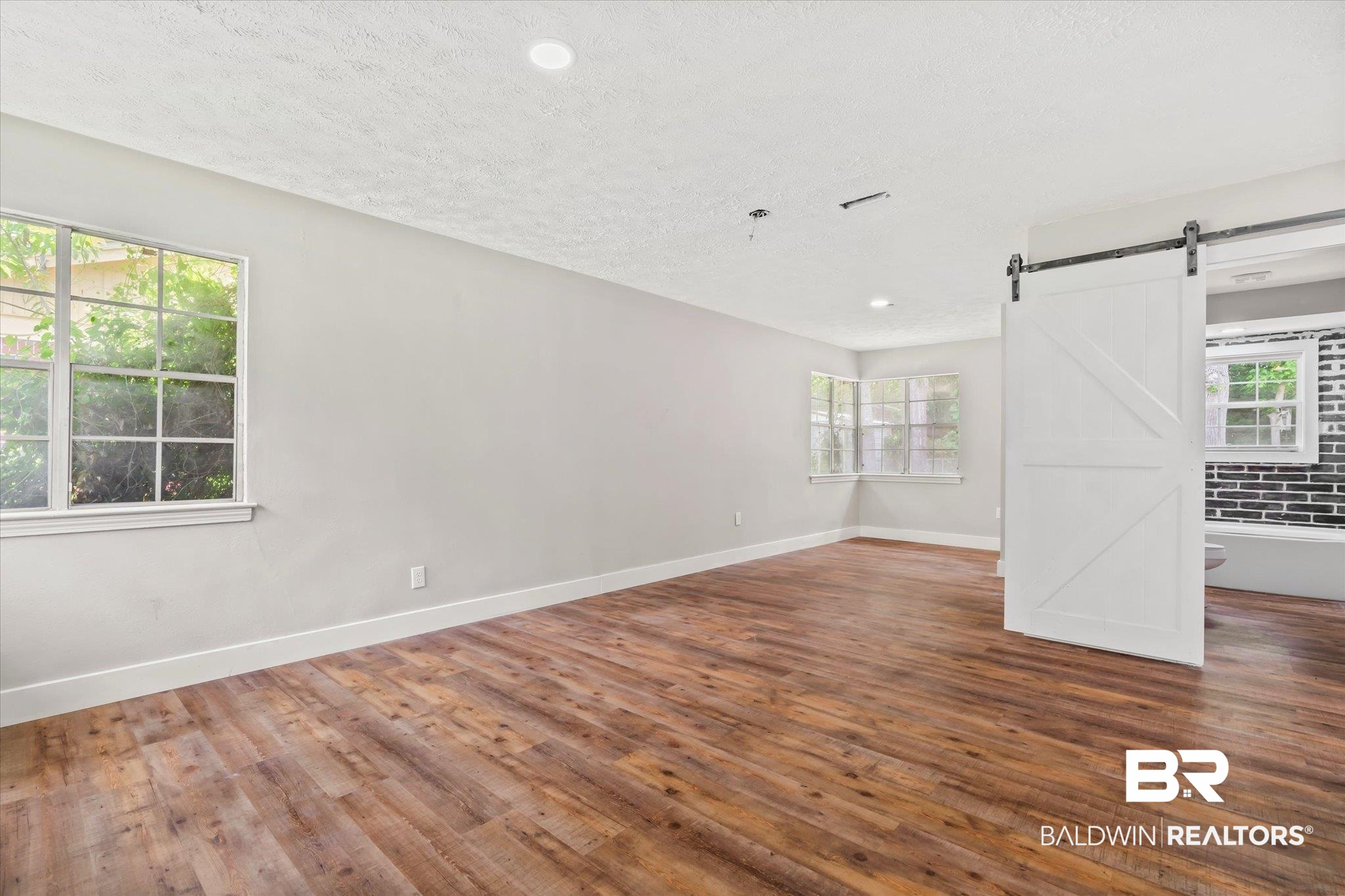 2008 Jones Avenue Mobile, AL 36617 - Photo 10 of 20