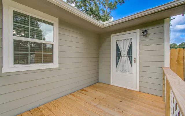 a view of front door and porch