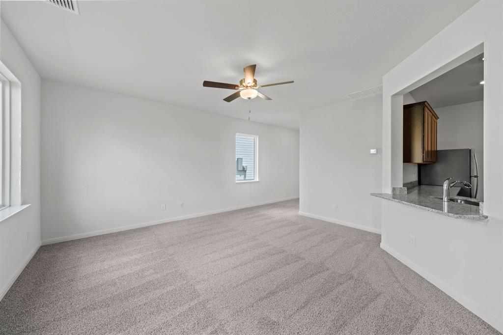 14004 Golden Valley Road Ponder, TX 76259 - Photo 5 of 11