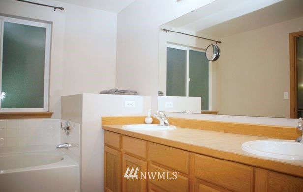 108 Webb Road Southwest Lakebay, WA 98349 - Photo 10 of 20