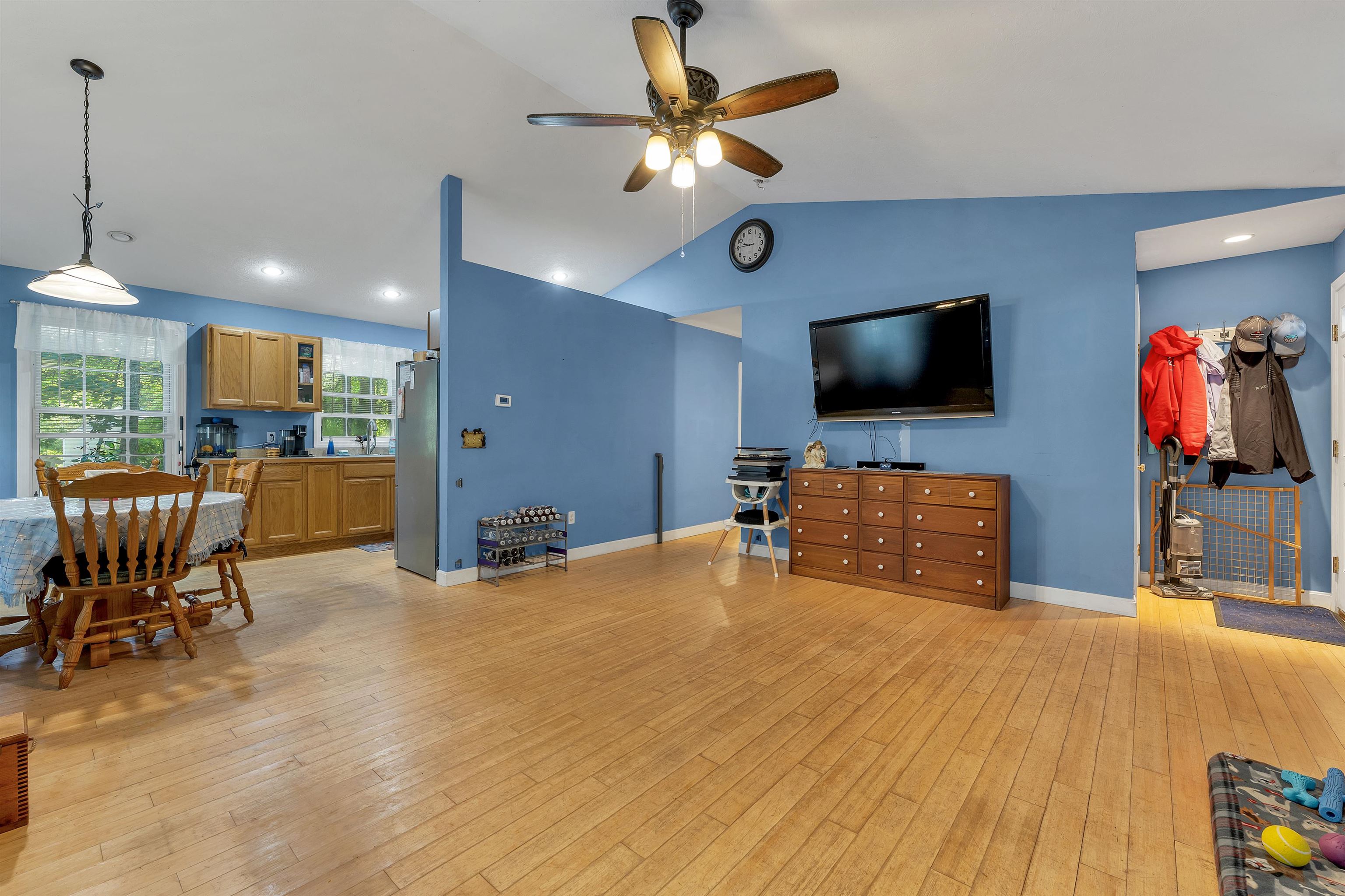 8 Riverside Drive Fremont, NH 03044 - Photo 14 of 37 Gallery Image 14