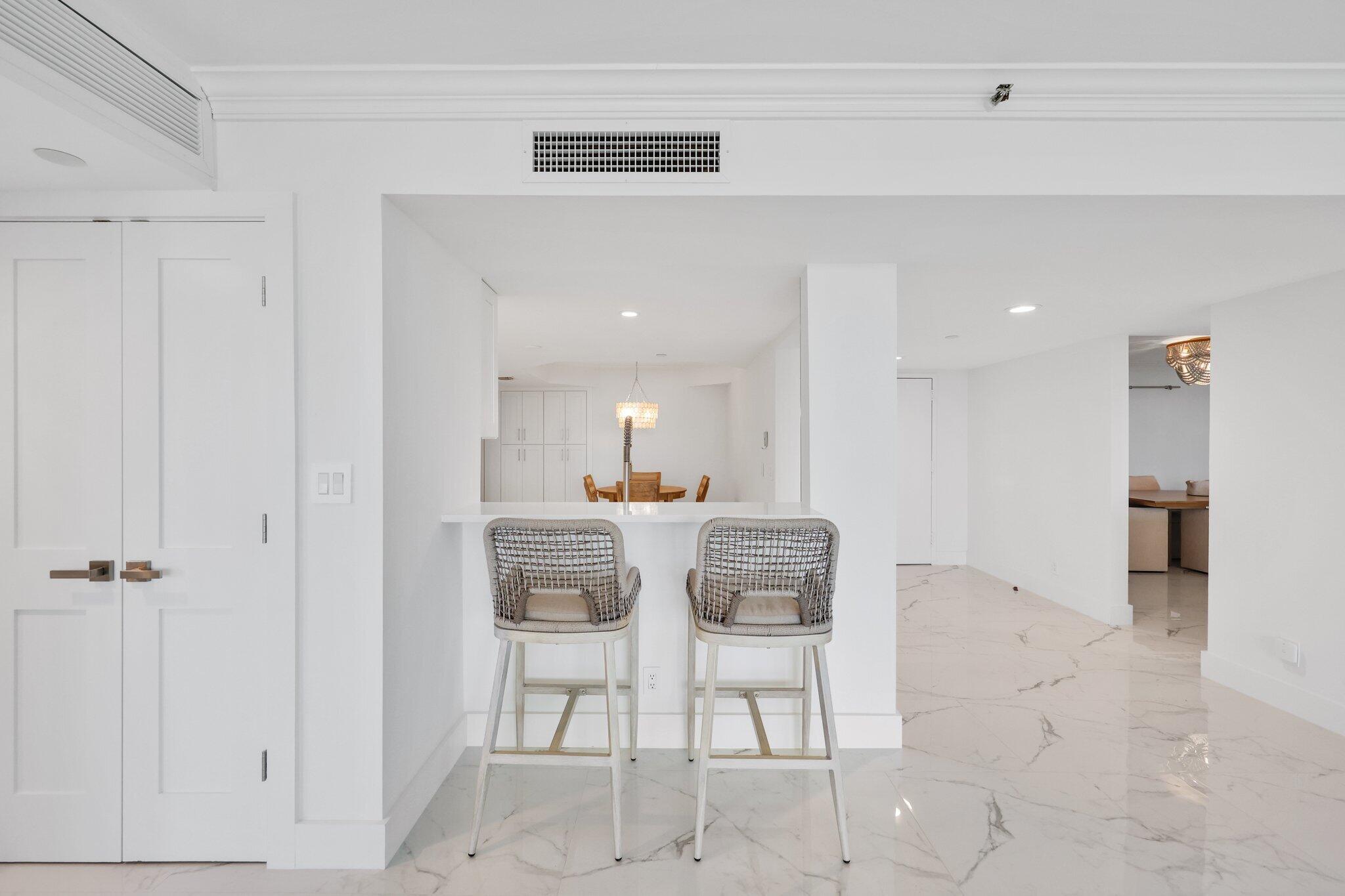 19670 South Beach Road, Unit D314 Jupiter, FL 33469 - Photo 11 of 48 Breakfast Counter