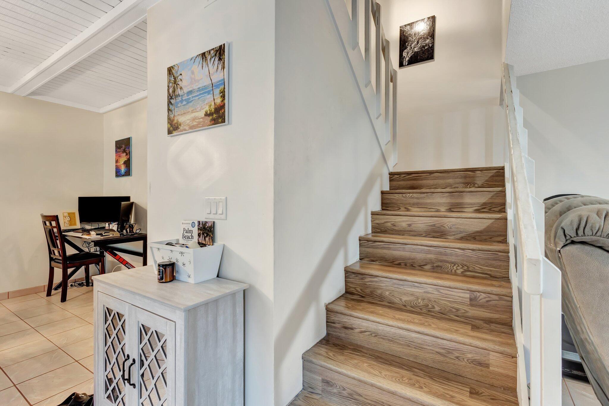 2936 Kirk Road Lake Worth Beach, FL 33461 - Photo 6 of 19 a view of entryway and hall