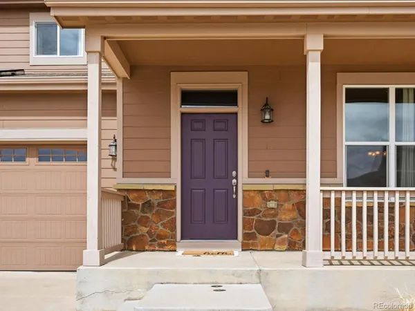 a view of entrance door of the house