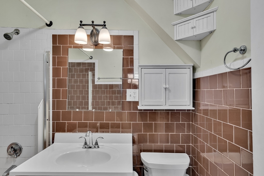 16 Hancock Street, Unit 5F Boston, MA 02114 - Photo 14 of 22