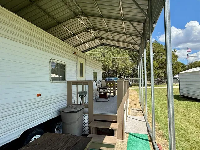 a close view of stove