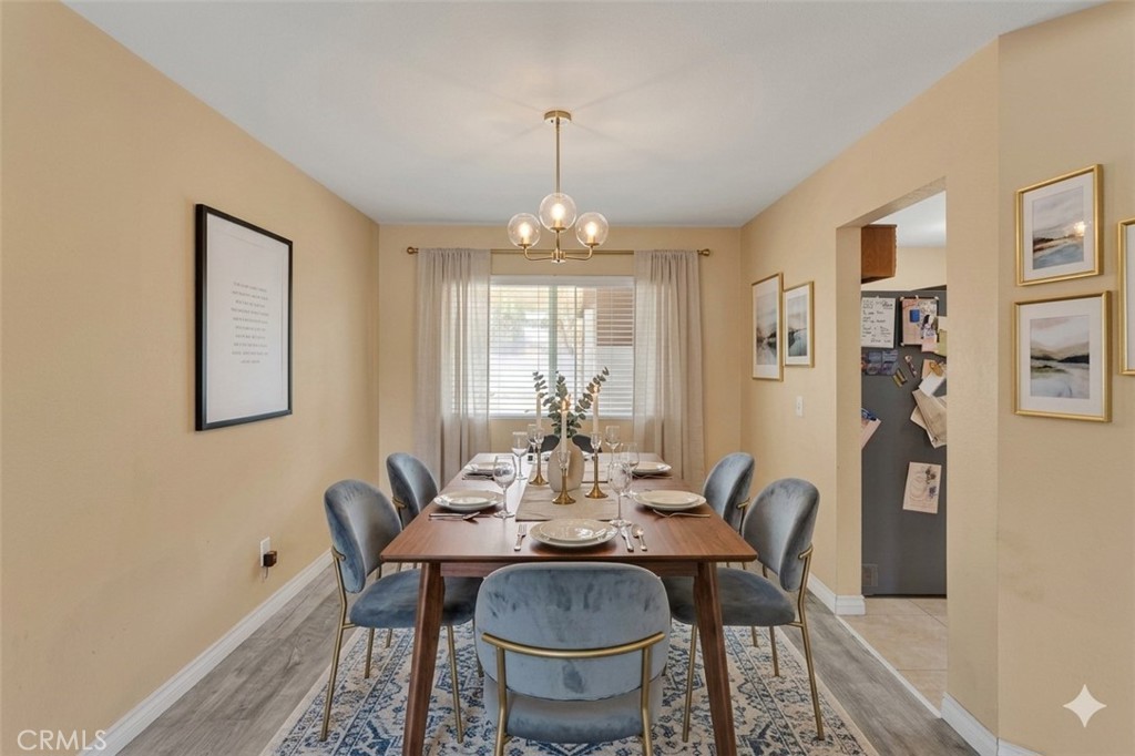 13194 Cardinal Road Victorville, CA 92392 - Photo 10 of 64 Virtually Staged Dining Area