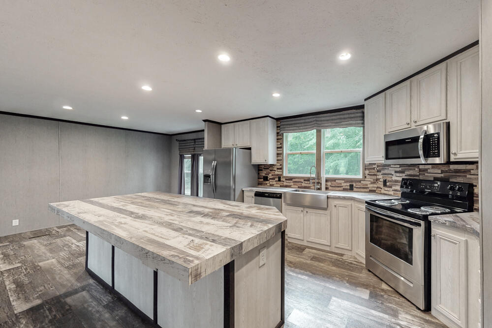52 Boggy Branch Road Aiken, SC 29805 - Photo 3 of 24 Island/Snack Bar!
